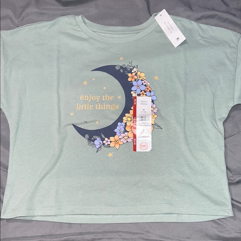 girls T-shirt ￼